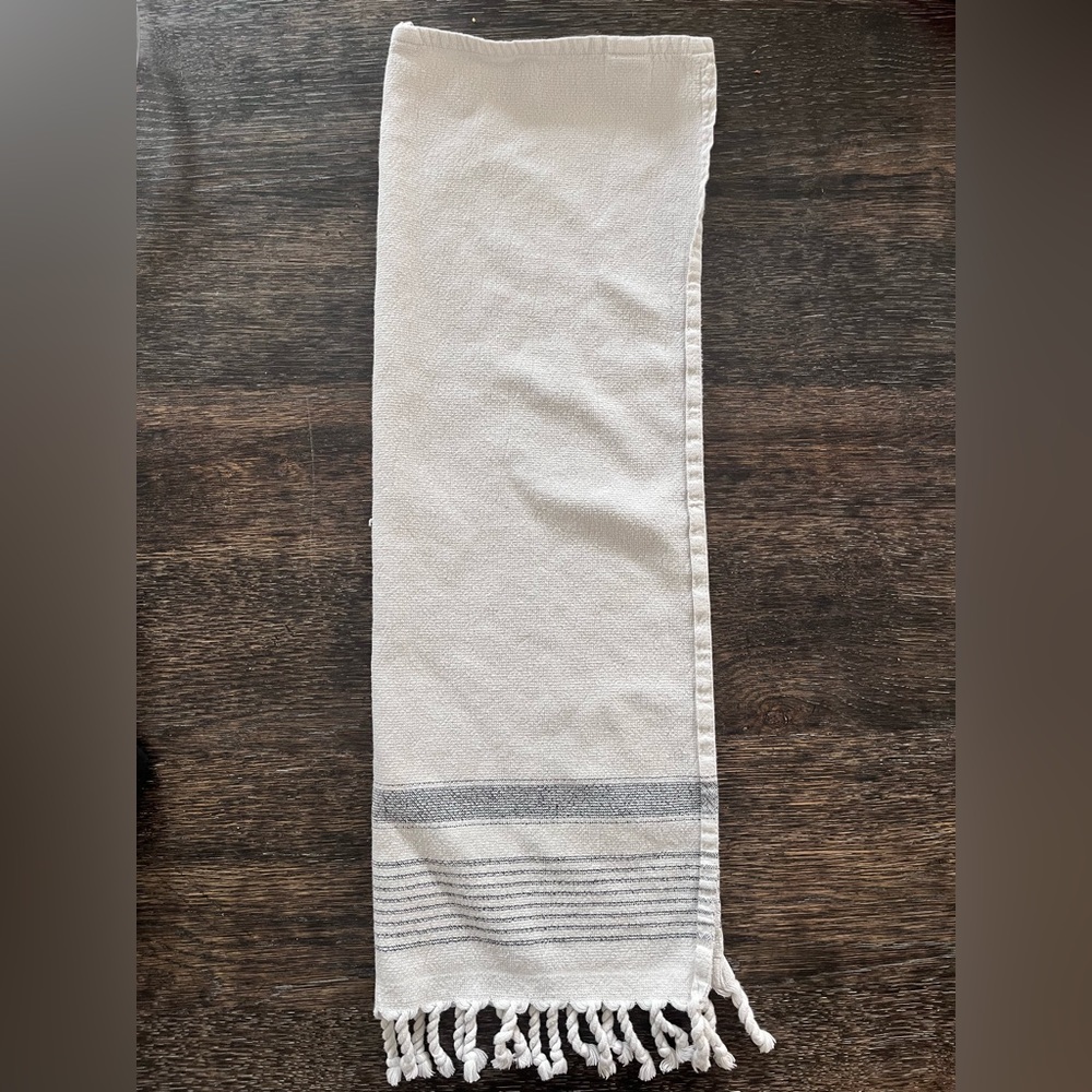 Hearth & Hand towel